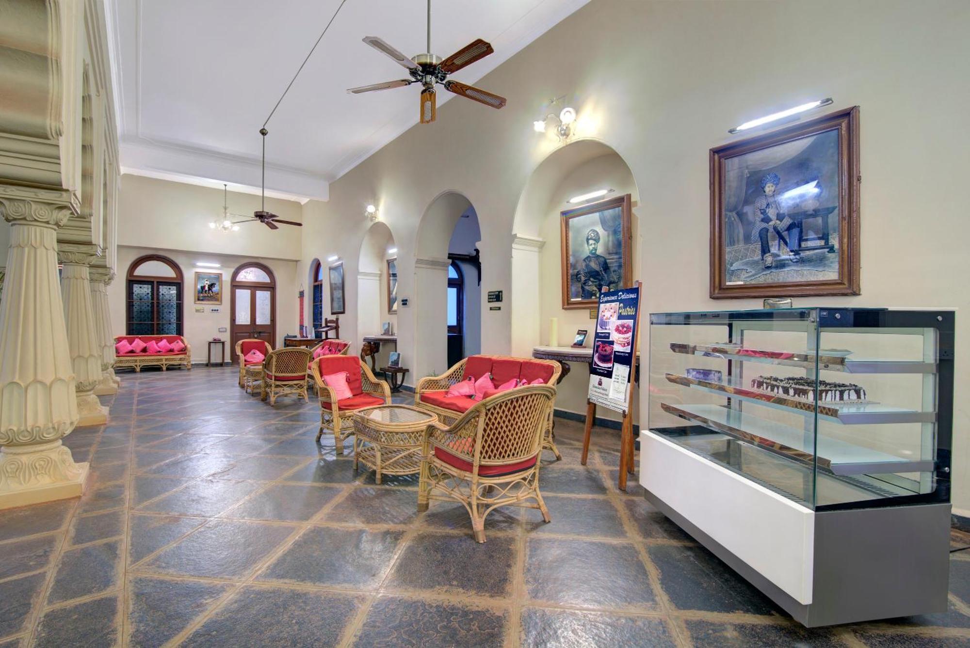 Welcomheritage Shivavilas Palace, Hampi Хоспет Экстерьер фото