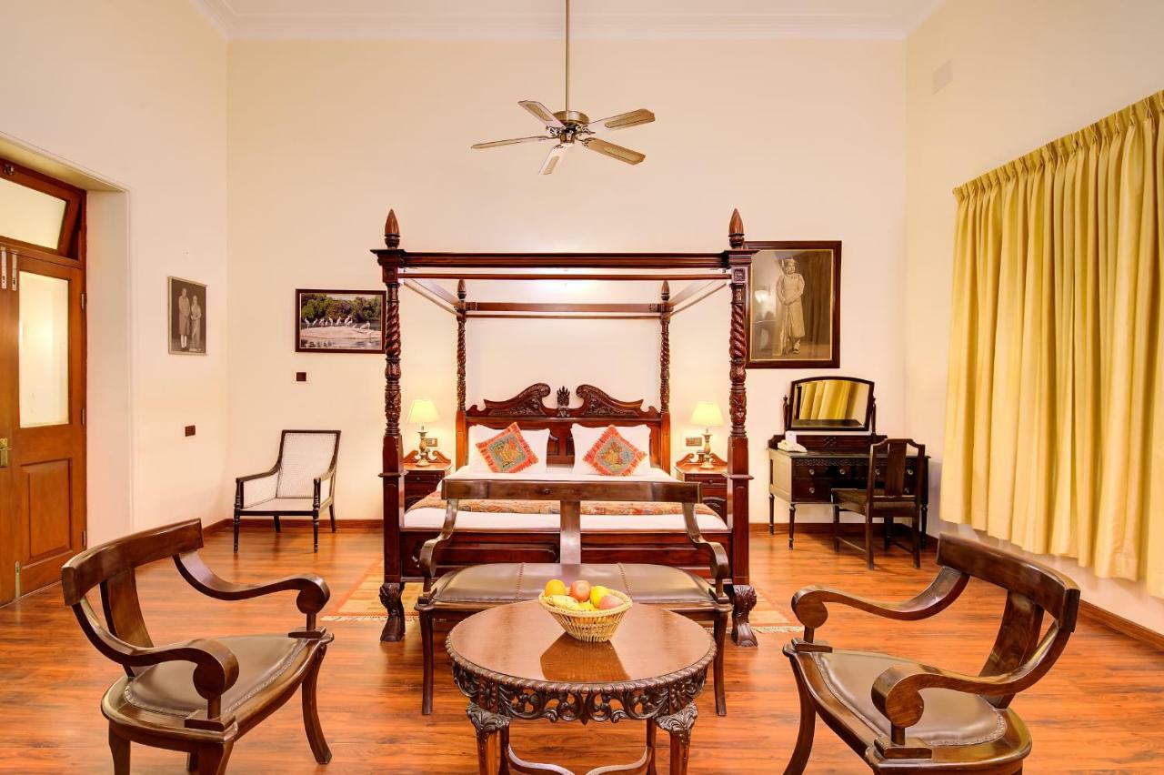 Welcomheritage Shivavilas Palace, Hampi Хоспет Экстерьер фото